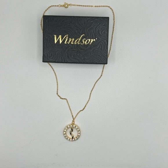 windsor Gold Tone Footprints/Cubic Zirconia Necklace NIB - Picture 5 of 6